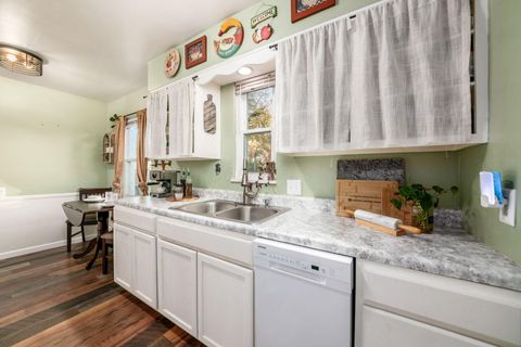 Tiny photo for 256 N Kellner Road, Columbus, OH 43209 (MLS # 225045571)