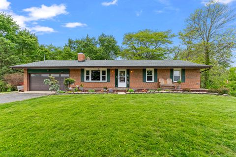 Photo of 1448 Old Xenia Road SE, London, OH 43140 (MLS # 226018227)