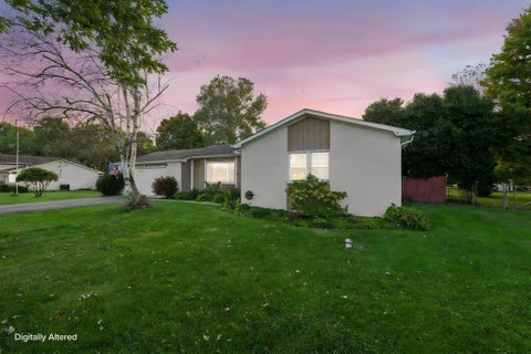 Photo of 1161 Gender Road, Canal Winchester, OH 43110 (MLS # 226038974)
