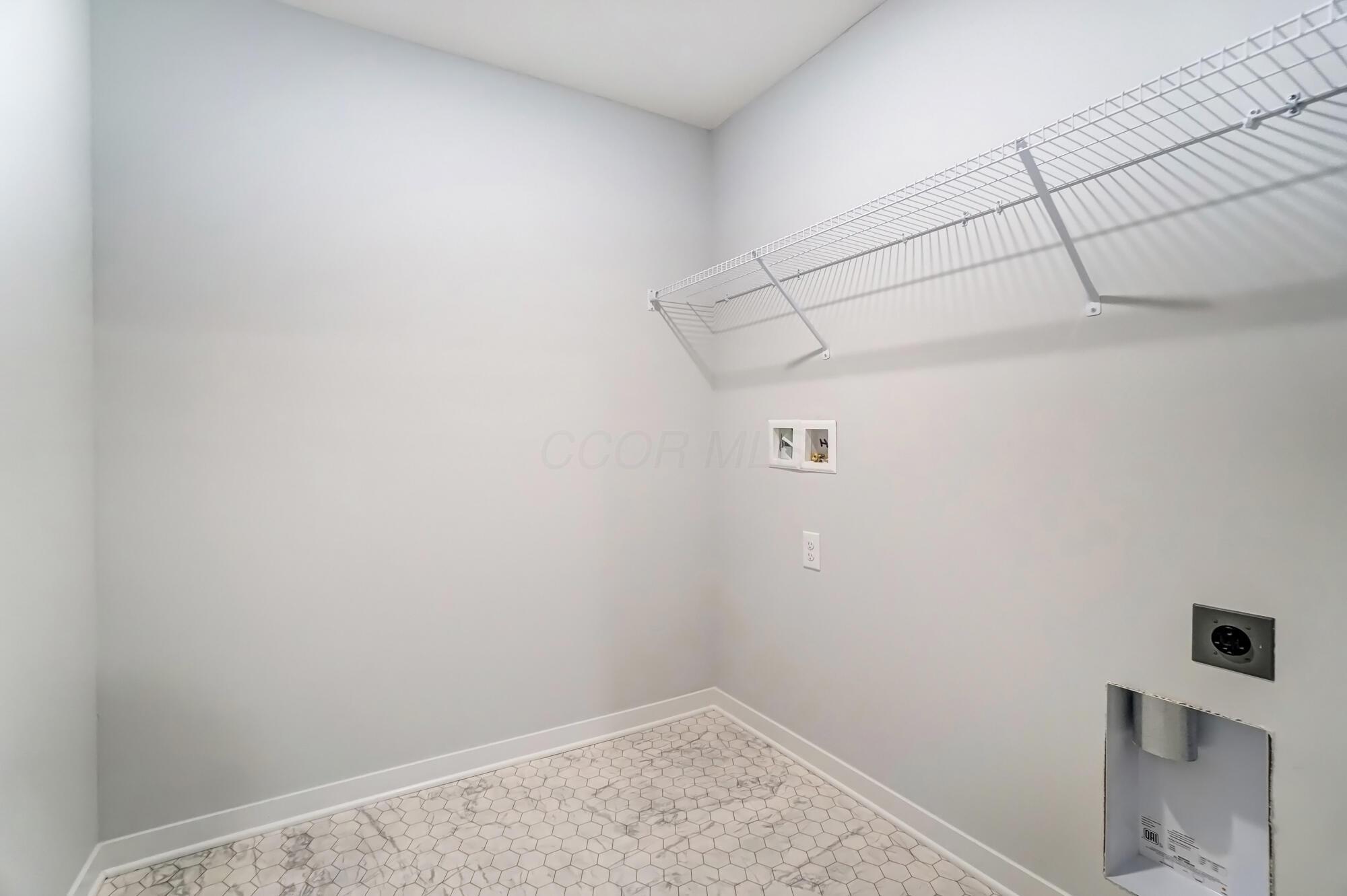 160 Oak Valley Ct, Newark, Ohio image 32
