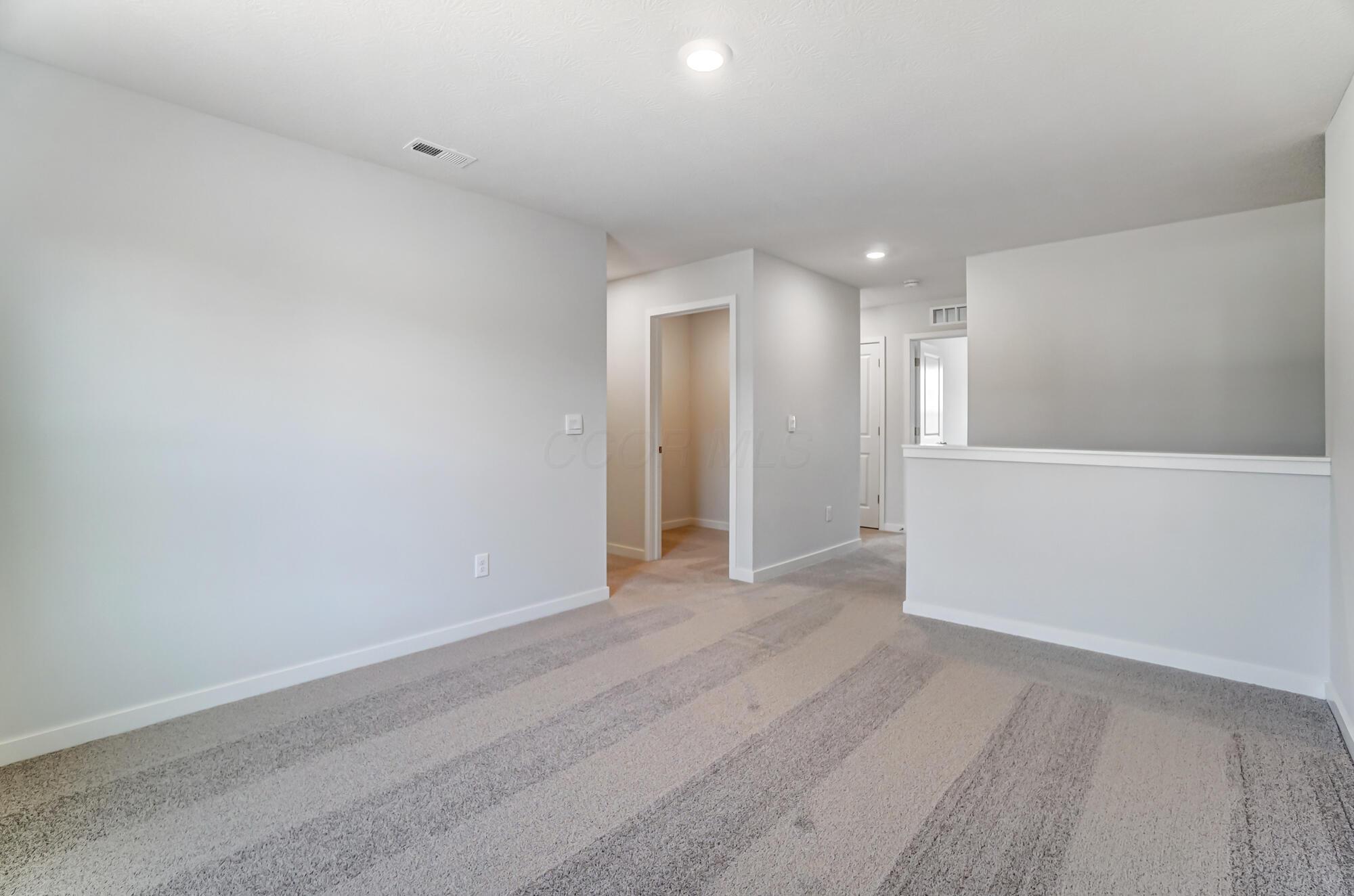 160 Oak Valley Ct, Newark, Ohio image 19