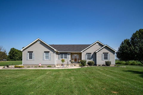 Homes For Sale - 6226 Richland Road<br/> Fairfield County, Rushville, OH 43150