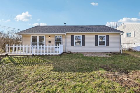 Photo of 309 Baroness Way, Columbus, OH 43230 (MLS # 226005545)