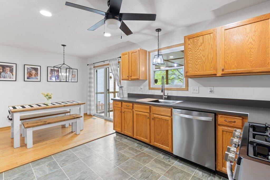 5867 Katara Drive, Galloway, Ohio image 11