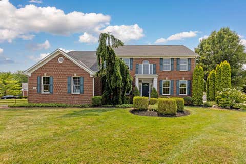 Homes For Sale - 2621 Northmont Drive<br/> Blacklick, OH 43004