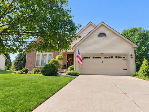 Photo of 6324 Rossmore Lane, Canal Winchester, OH 43110 (MLS # 226037700)