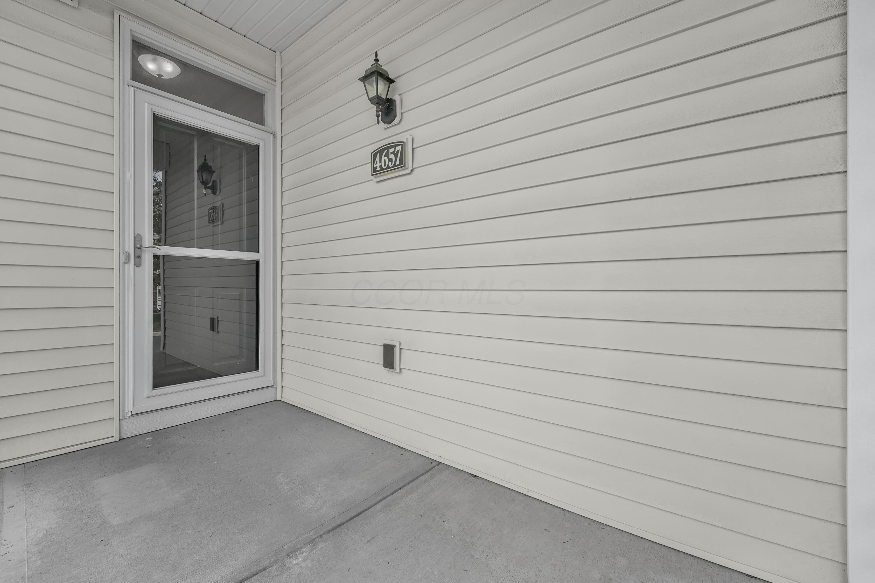 4657 Prestige Lane, Hilliard, Ohio image 7