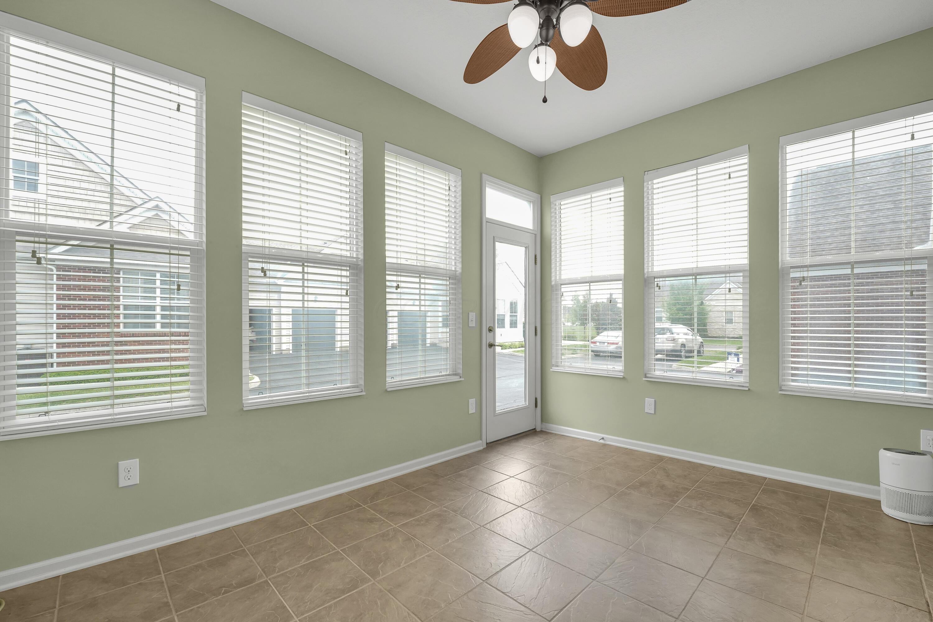 4657 Prestige Lane, Hilliard, Ohio image 17