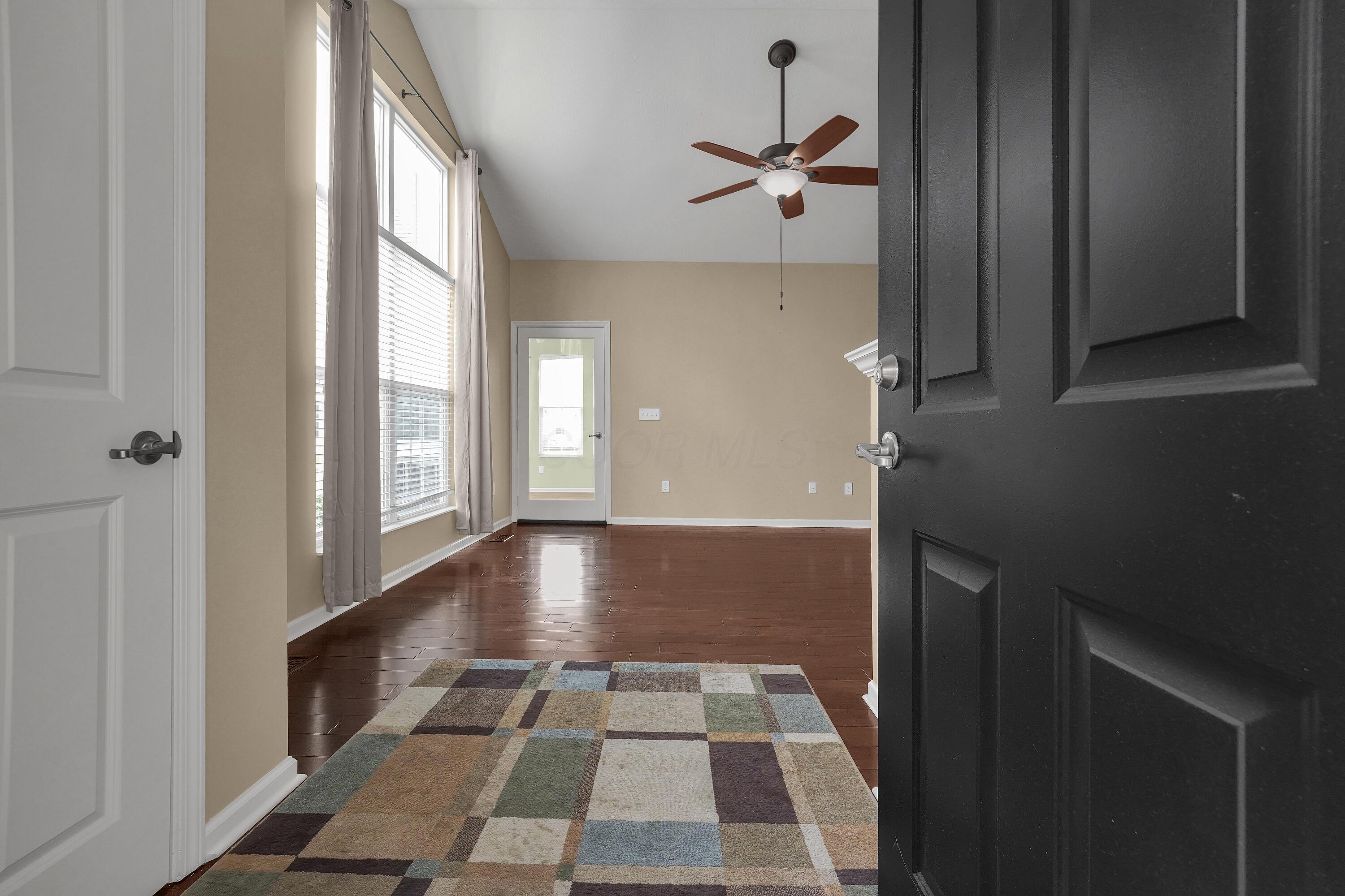 4657 Prestige Lane, Hilliard, Ohio image 8