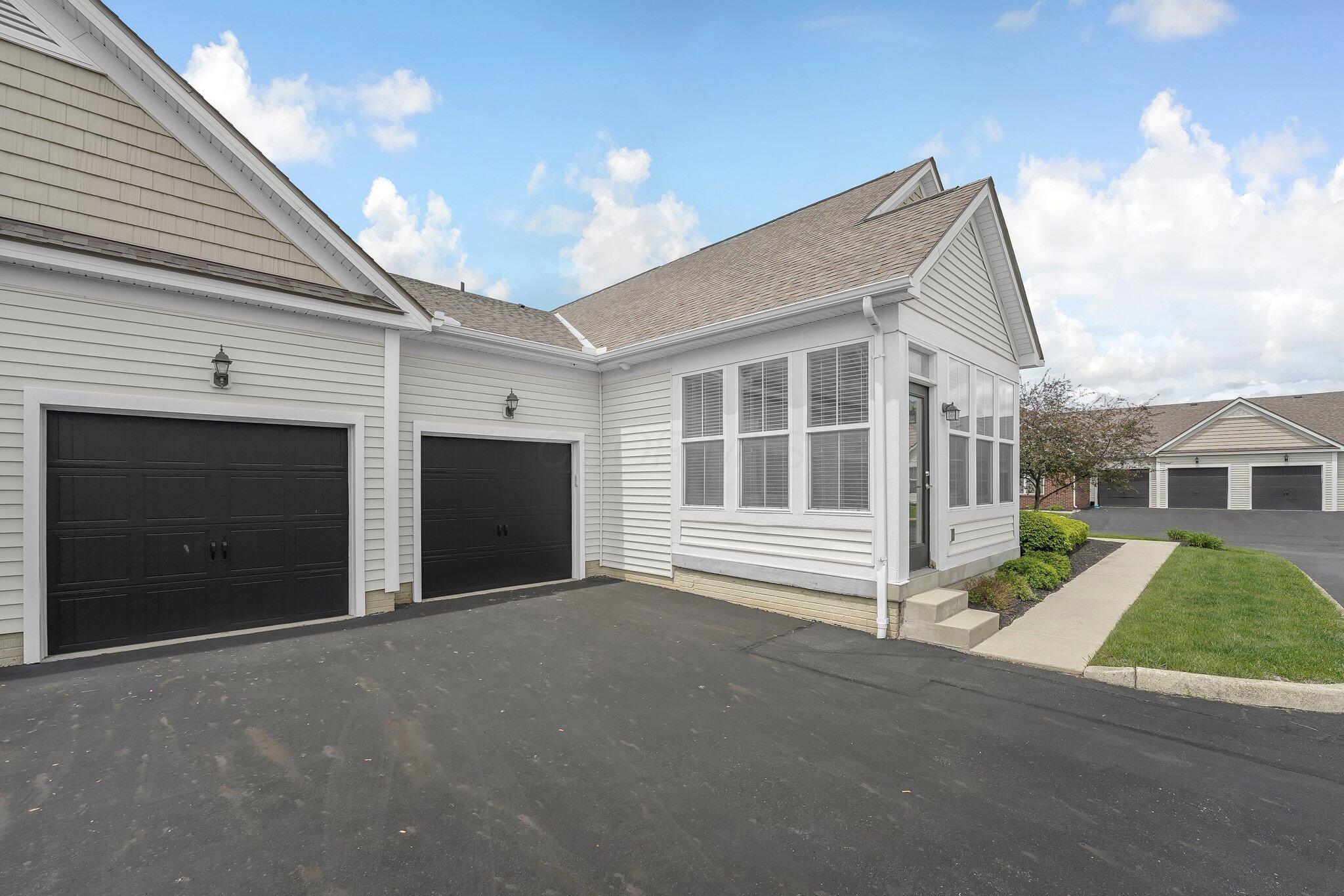 4657 Prestige Lane, Hilliard, Ohio image 38