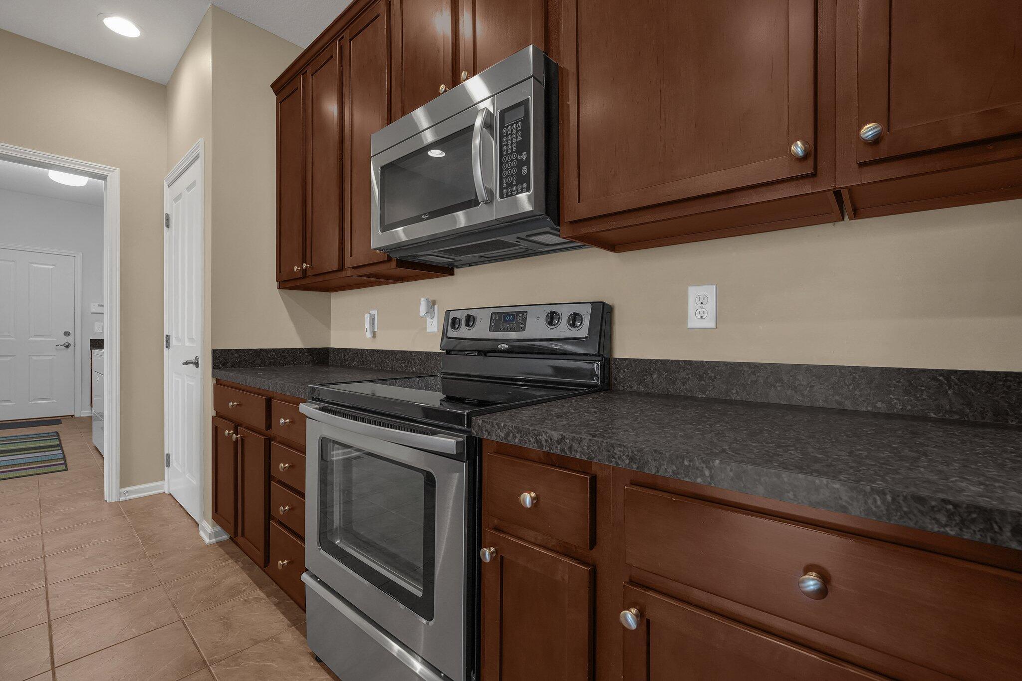 4657 Prestige Lane, Hilliard, Ohio image 14