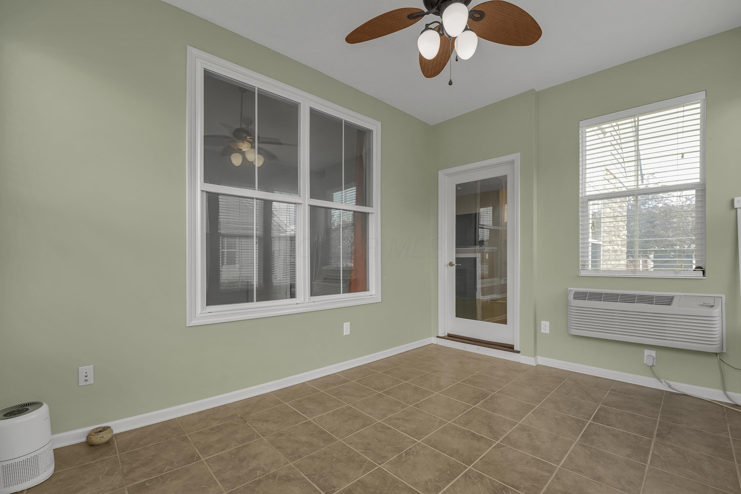 4657 Prestige Lane, Hilliard, Ohio image 18