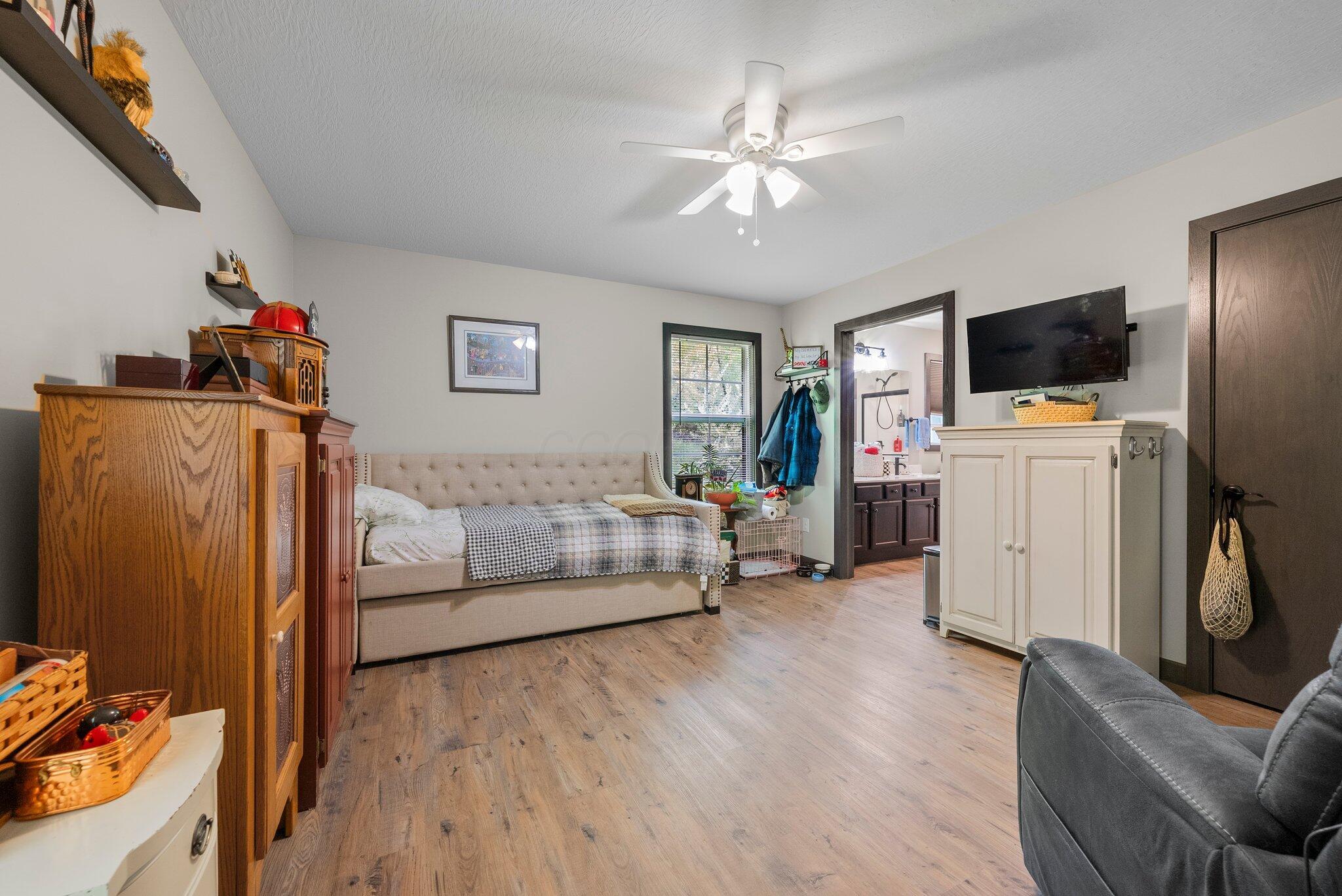 530 Terrace Ridge Circle, Howard, Ohio image 18