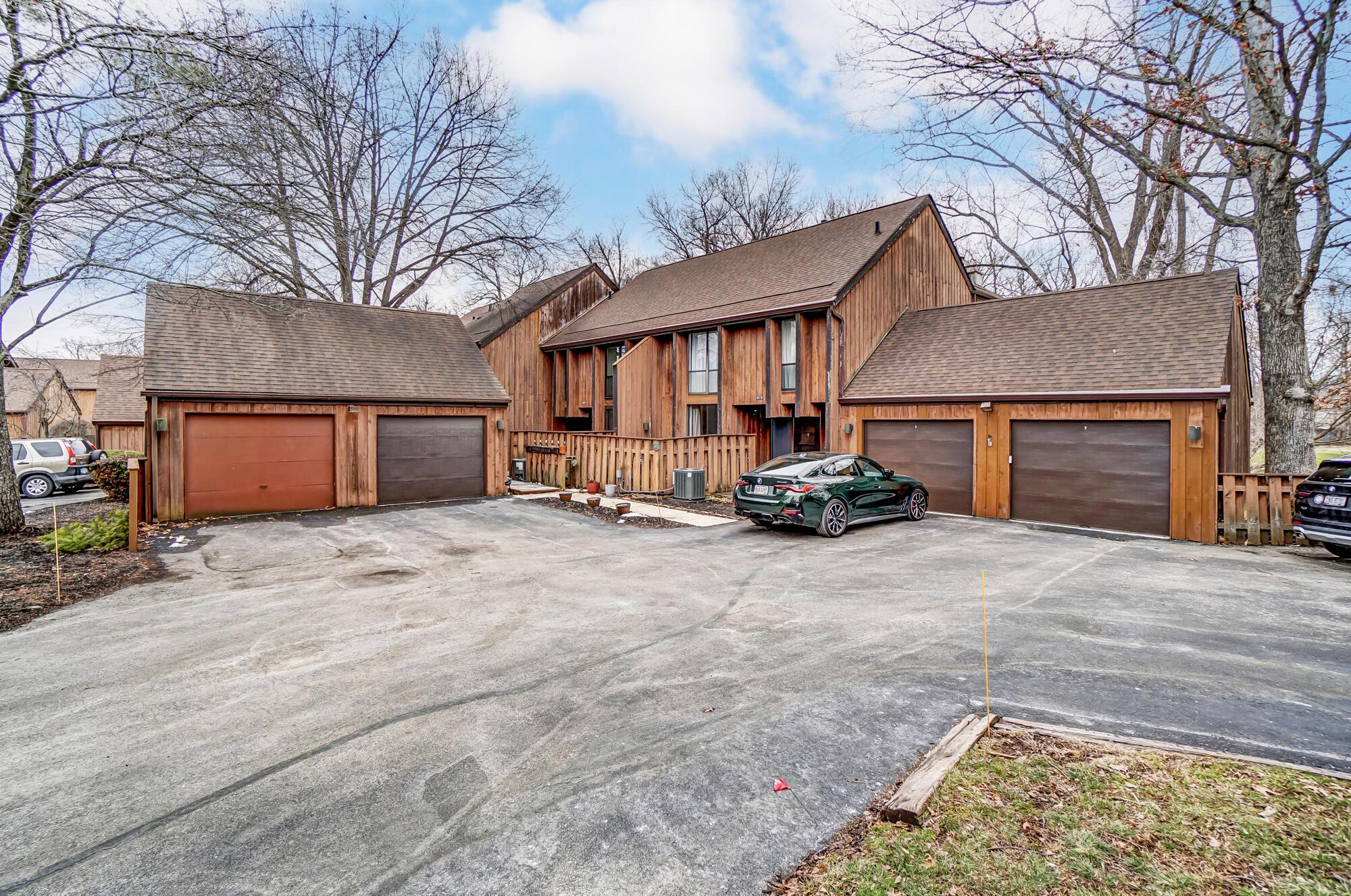 4976 Smoketalk Lane, Westerville, Ohio image 1