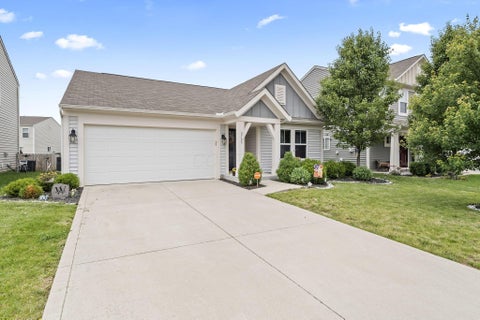 Homes For Sale - 3705 Winding Path Drive<br/> Franklin County, Canal Winchester, OH 43110