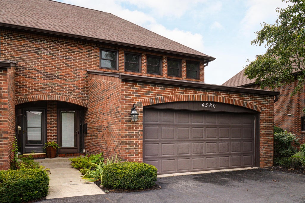Photo of 4580 Carriage Hill Lane 4580 #4580, Columbus, OH 43220 (MLS # 226037395)