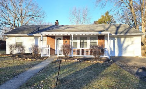 Photo of 2906 La Rosa Drive, Grove City, OH 43123 (MLS # 226002588)