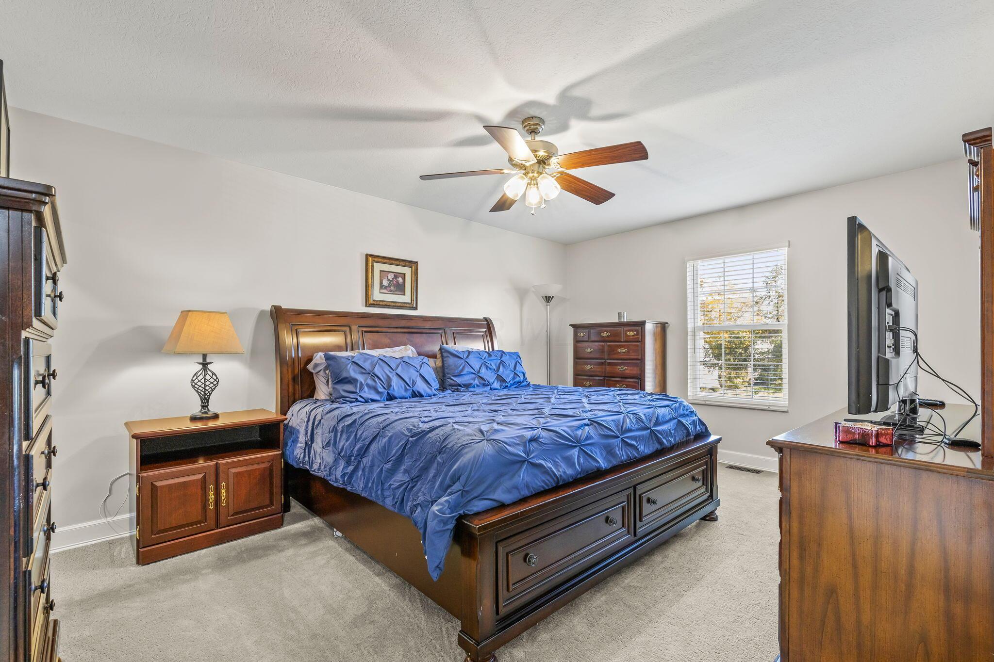 7330 Deer Valley Crossing, Powell, Ohio image 50