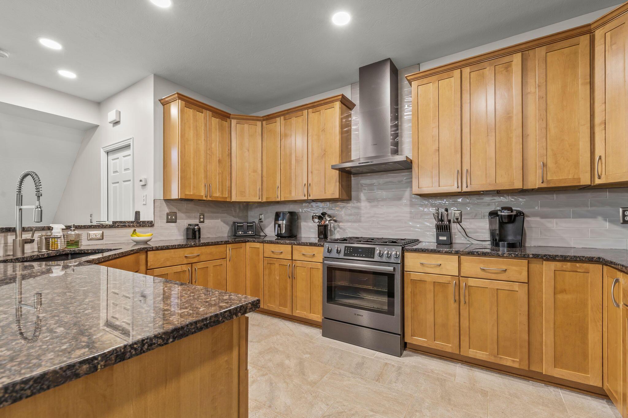 7330 Deer Valley Crossing, Powell, Ohio image 11