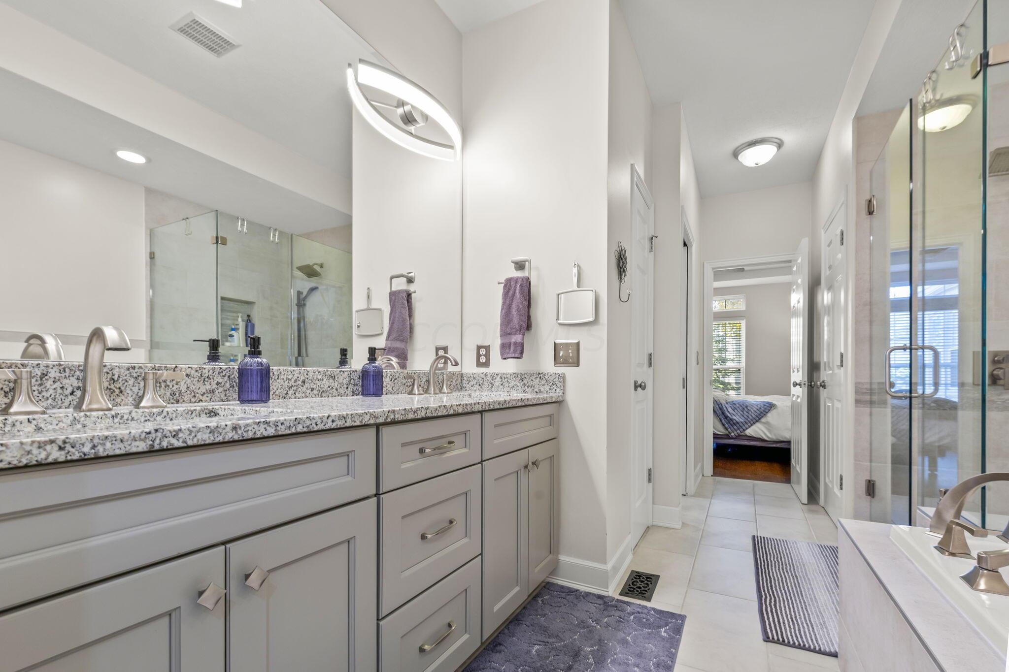 7330 Deer Valley Crossing, Powell, Ohio image 36