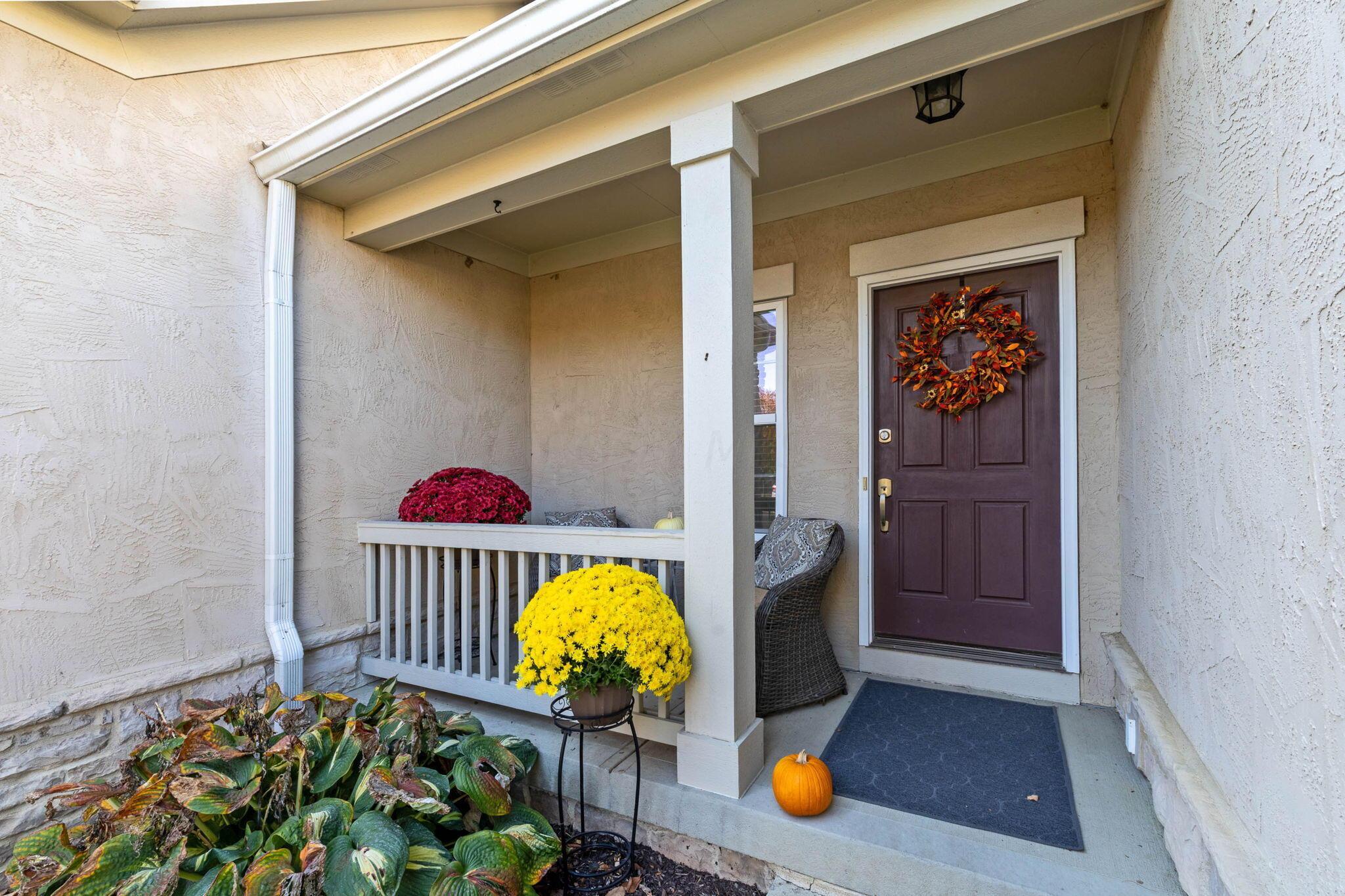 7330 Deer Valley Crossing, Powell, Ohio image 4