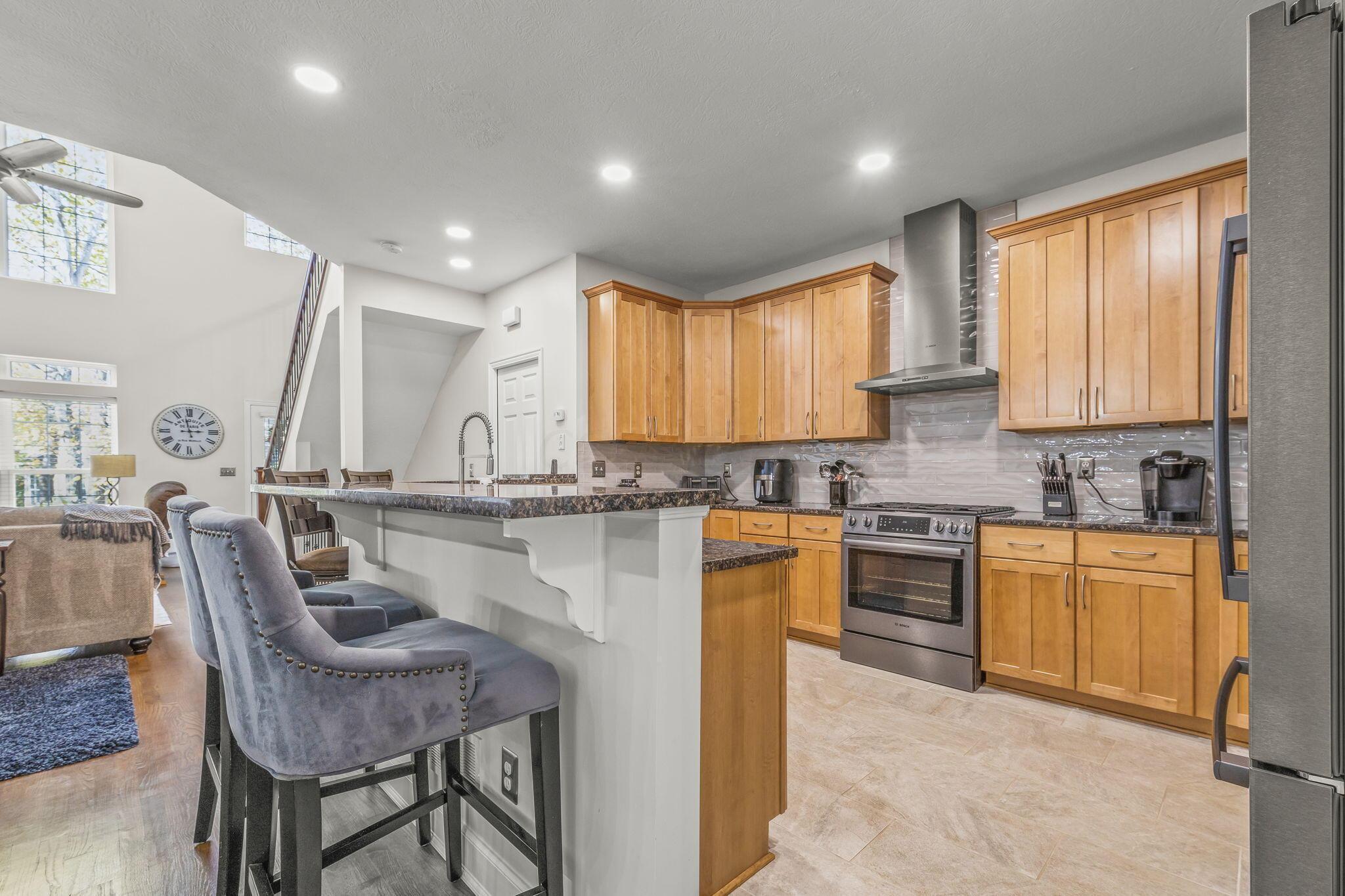 7330 Deer Valley Crossing, Powell, Ohio image 10