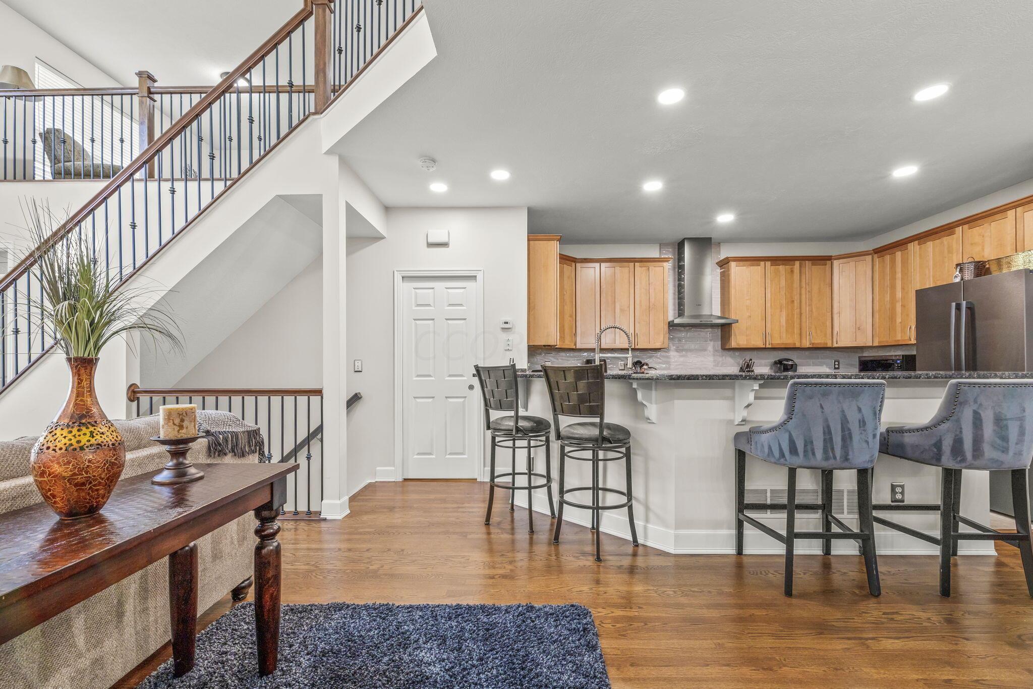 7330 Deer Valley Crossing, Powell, Ohio image 18