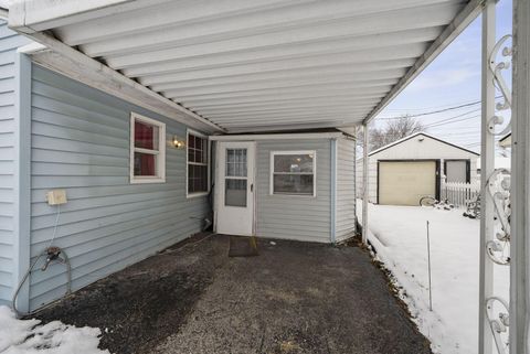 Tiny photo for 4372 Robin Street, Grove City, OH 43123 (MLS # 225044661)