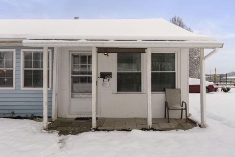 Tiny photo for 4372 Robin Street, Grove City, OH 43123 (MLS # 225044661)