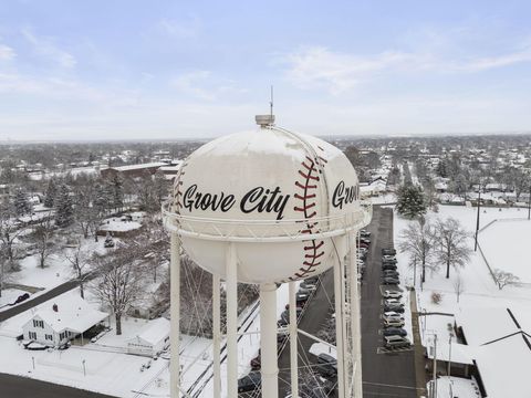 Tiny photo for 4372 Robin Street, Grove City, OH 43123 (MLS # 225044661)