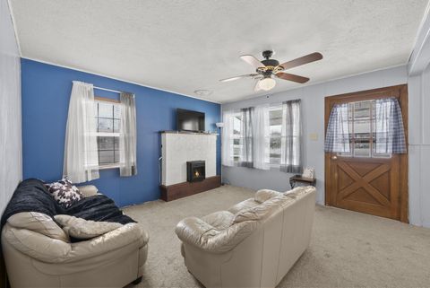 Tiny photo for 4372 Robin Street, Grove City, OH 43123 (MLS # 225044661)