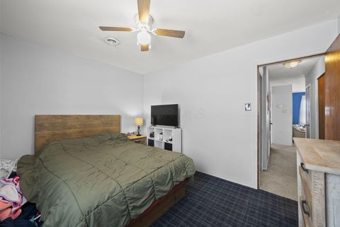 Tiny photo for 4372 Robin Street, Grove City, OH 43123 (MLS # 225044661)