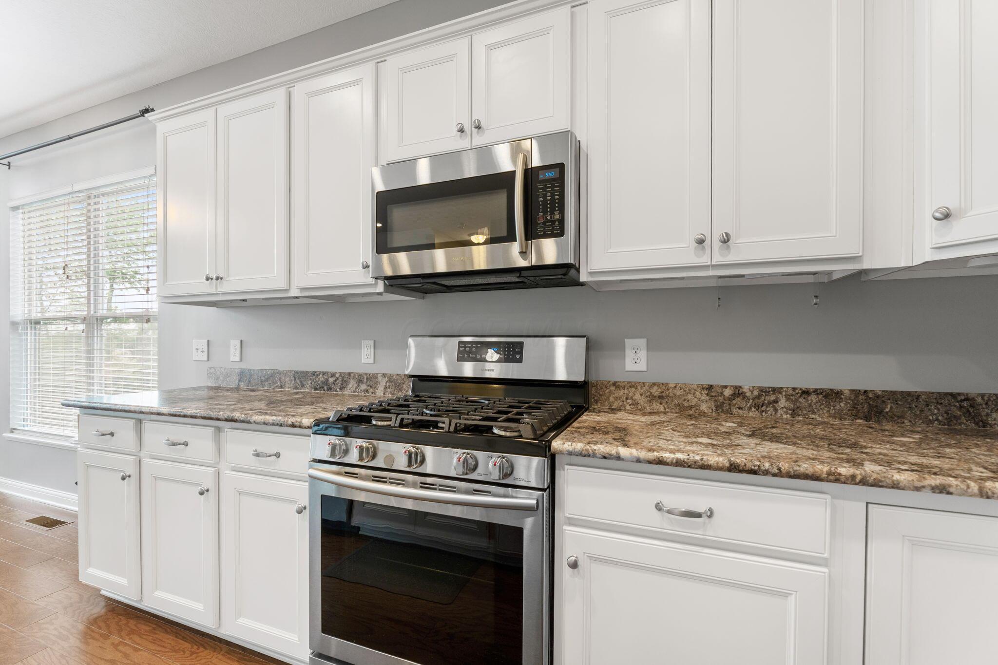 646 Black Hawk Drive, Marysville, Ohio image 13