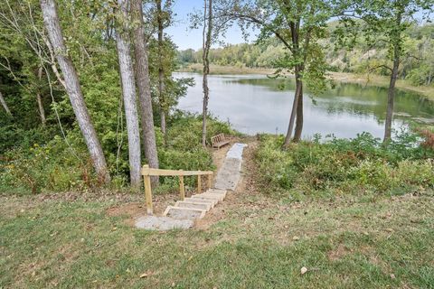 Tiny photo for 277 Sulphur Spring Road, Chillicothe, OH 45601 (MLS # 225037351)