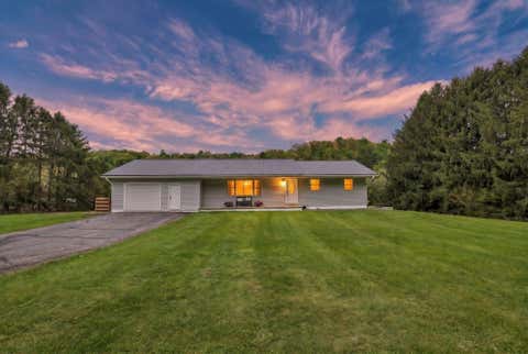 Photo of 4377 Hickman Road NE, Newark, OH 43055 (MLS # 226016209)