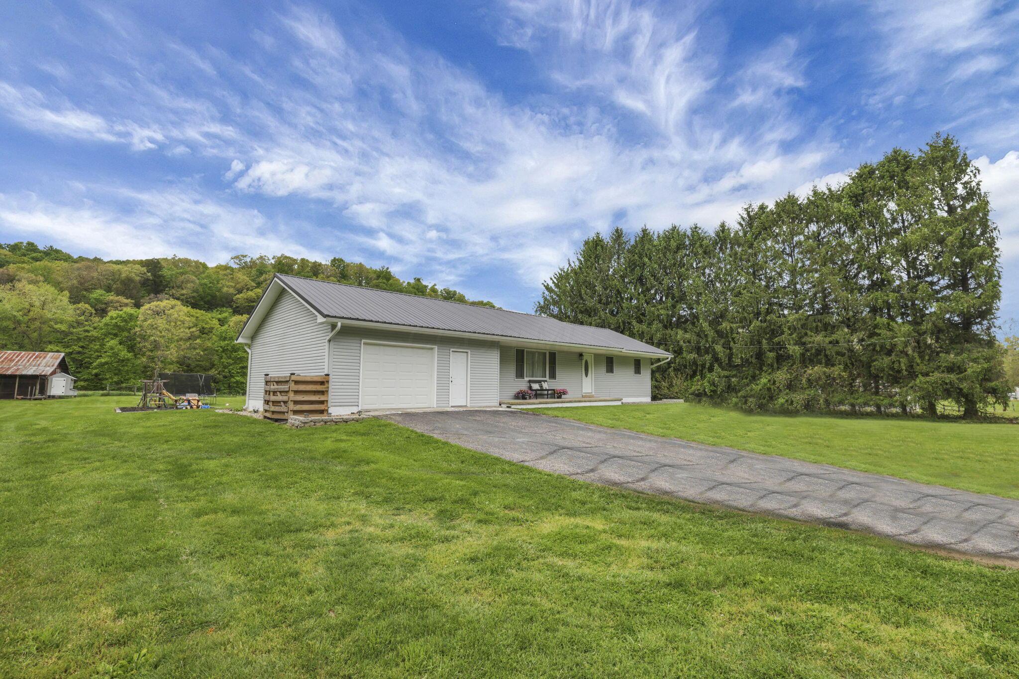 4377 Hickman Road NE