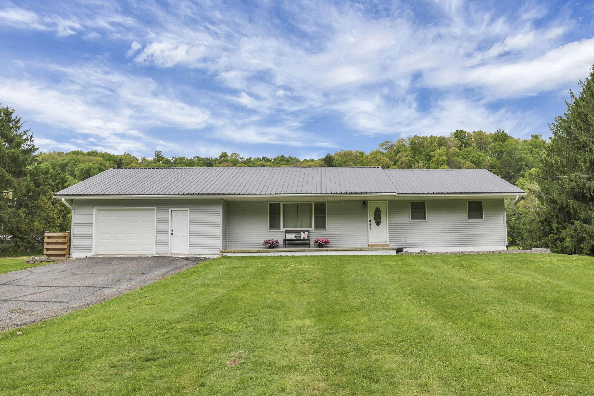 4377 Hickman Road NE