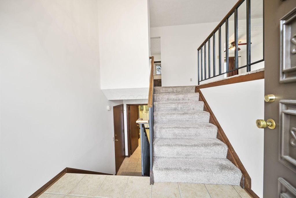 Photo of 357 Highland Way, Worthington, OH 43085 (MLS # 226007607)