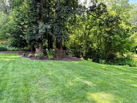 Tiny photo for 135 Serran Drive, Columbus, OH 43230 (MLS # 225044628)