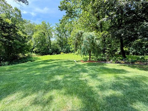 Tiny photo for 135 Serran Drive, Columbus, OH 43230 (MLS # 225044628)