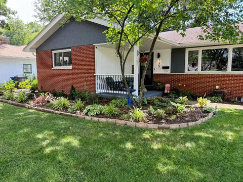 Tiny photo for 135 Serran Drive, Columbus, OH 43230 (MLS # 225044628)