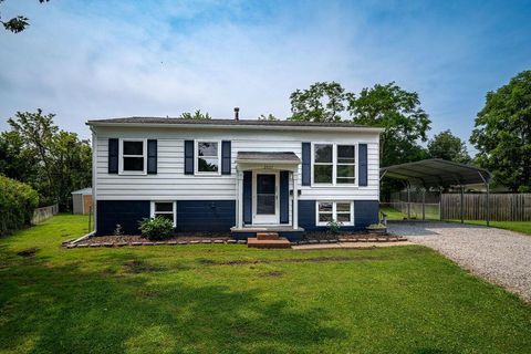 Photo of 2007 Willowood Court, Ontario, OH 44906 (MLS # 226026368)