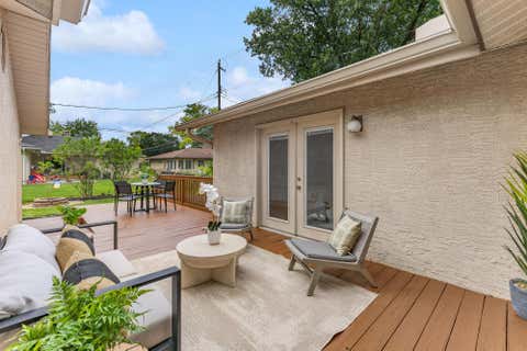 Tiny photo for 1463 Wakefield Court E, Columbus, OH 43209 (MLS # 226022853)