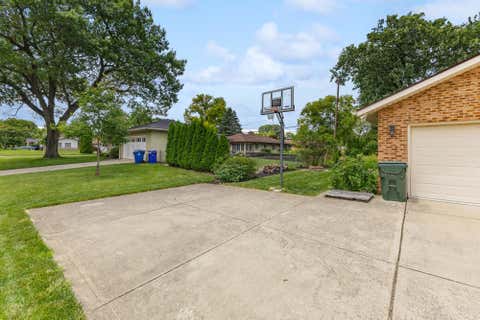Tiny photo for 1463 Wakefield Court E, Columbus, OH 43209 (MLS # 226022853)