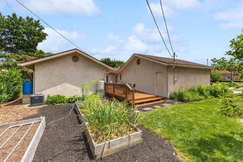 Tiny photo for 1463 Wakefield Court E, Columbus, OH 43209 (MLS # 226022853)