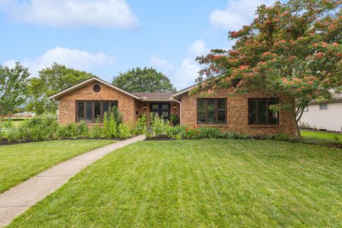 Tiny photo for 1463 Wakefield Court E, Columbus, OH 43209 (MLS # 226022853)