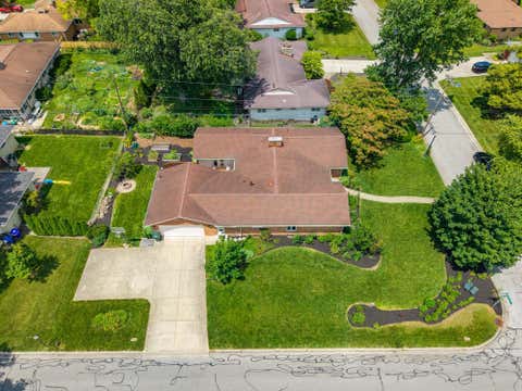 Tiny photo for 1463 Wakefield Court E, Columbus, OH 43209 (MLS # 226022853)