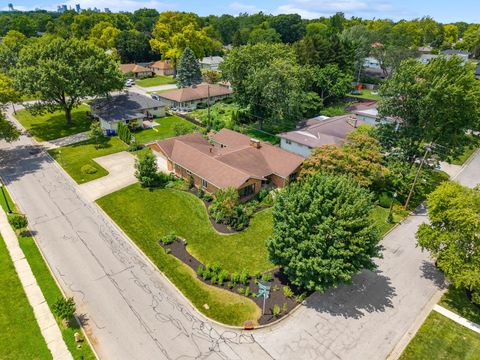 Tiny photo for 1463 Wakefield Court E, Columbus, OH 43209 (MLS # 226022853)