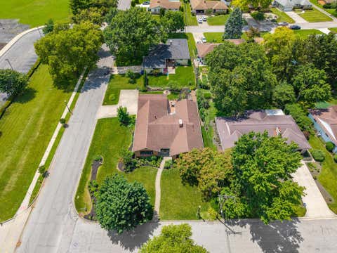 Tiny photo for 1463 Wakefield Court E, Columbus, OH 43209 (MLS # 226022853)