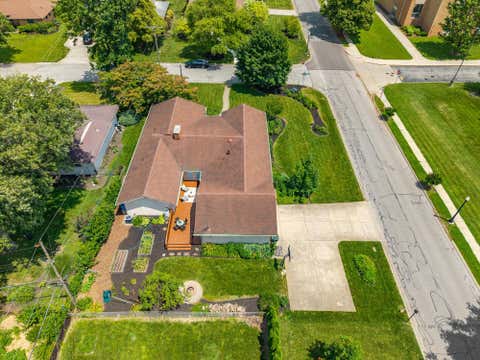 Tiny photo for 1463 Wakefield Court E, Columbus, OH 43209 (MLS # 226022853)